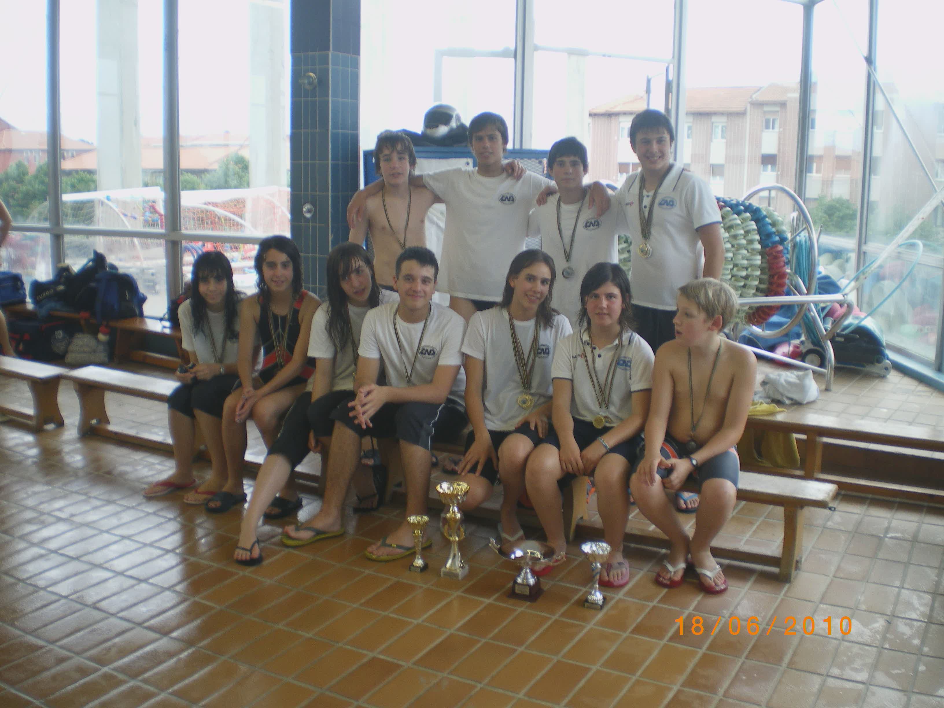 Temp. 2009-10 club natacion basauri, campeones del trofeo sestao